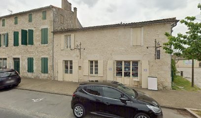 Cécilia Fenollar, Ostéopathe à Saint-Antoine-de-Breuilh