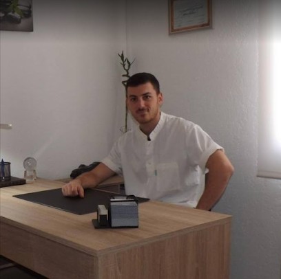 Nicolas Spallacci, Ostéopathe à Sorgues