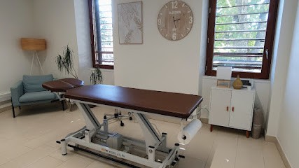 Sarah-Luna Check Ostéopathe, Ostéopathe à Noves