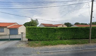 Albert Christine Marie-Reine Monique, Ostéopathe à Montfa