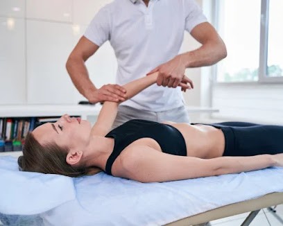 Julien Bouyer, Ostéopathe à Saint-Jean-d'Angély