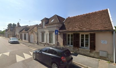 Pauline JARROT Ostéopathe, Marie LAPIE Ostéopathe, Domitille TRIBOULIN Ostéopathe, Ostéopathe à Sézanne