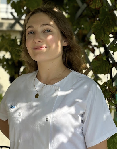 Lecourt Emie Ostéopathe à l' Île-Bouchard
