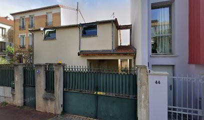 Descamps De Cazotte Laurence Michele, Ostéopathe à Issy-les-Moulineaux