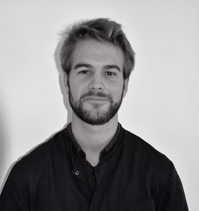 Arnaud Schaller - Ostéopathe à Garches, Ostéopathe à Garches