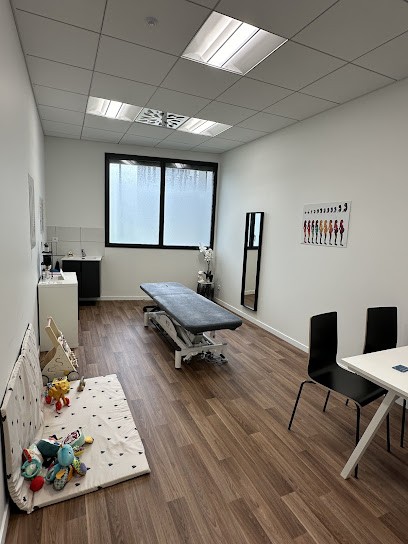 Madeline Guichard - Ostéopathe D.O - Ostéovale, Ostéopathe à Pérignat-lès-Sarliève