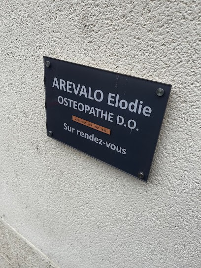 Elodie Arevalo, Ostéopathe à Sainte-Suzanne