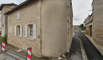 Coralie MAUFRAS, Ostéopathe à Périgné